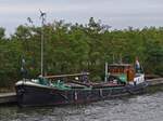 Gtermotorschiff VALR, ENI 02504580; Gemeldet in Arnhem (NL), aufgenommen auf dem Albert Kanal nahe Lttich.