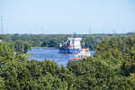 Blick auf den Nord-Ostsee-Kanal von der Hochbrcke Rendsburg (Schleswig-Holstein).