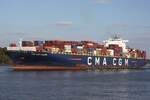 Containerfrachtschiff CMA CGM COLUMBA; (IMO 9410789); Eigner/Betreiber: CMA CGM; Datum: 02.10.2025; Aufnahmeort: Elbe/Hafen Hamburg, Deutschland.