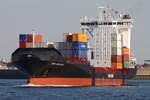 Containerfrachtschiff IRIS BOLTEN; Aufnahmeort: Elbe/Hafen Hamburg, Deutschland; Datum: 02.08.2013; Info: (IMO 9369007) Lnge: 139,60, Breite: 22,20 m, Tiefgang: 7,36 m, Baujahr: 2008.