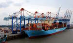 Das 399m lange Containerschiff MORTEN MAERSK am 24.05.25 in Bremerhaven