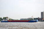 Die SAMIRA IMO-Nummer:9240744 Flagge:Niederlande Lnge:80.0m Breite:10.0m Baujahr:2004 Bauwerft:Scheepswerf Peters,Kampen Niederlande auslaufend aus Hamburg vor Teufelbrck am 14.08.25  