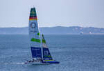 SailGP Hochleistungs-Katamaran mit Team Deutschland bei Testfahrten vor Sassnitz.