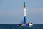 SailGP Hochleistungs-Katamaran mit Team Deutschland am Renntag vor Sassnitz.
