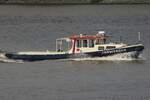 Hafenbarkasse MOORWERDER; Eigner/Betreiber: HPA; Aufnahmeort: Elbe/Hafen Hamburg, Deutschland; Datum: 03.06.2025; Info: (IMO 05106140) Das Bild zeigt die Arbeitsbarkasse vor Finkenwerder.