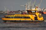 Hadag Hafenfhre ALTENWERDER; Eigner/Betreiber: Hadag; Aufnahmeort: Elbe/Hafen Hamburg, Deutschland; Datum: 28.07.2025; Info: (ENI 05116370) Einmann-Fhrschiff Typ 2000 / La 29,97 m, B