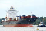 Die CMA CGM CHIWAN IMO-Nummer:9224312 Flagge:Bahamas Lnge:260.0m Breite:32.0m Baujahr:2001 Bauwerft:Samsung Heavy Industries,Geoje Sdkorea einlaufend nach Hamburg vor Finkenwerder