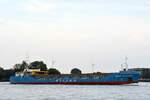 Die WILSON TWISTEDEN IMO-Nummer:9195468 Flagge:Barbados Lnge:88.0 m Breite:12.0m Baujahr:2002 Bauwerft:Bodewes Shipyard,Hoogezand Niederlande am 20.09.25 auslaufend aus Hamburg vor