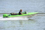 In Bild das Motorboot DU-X77.