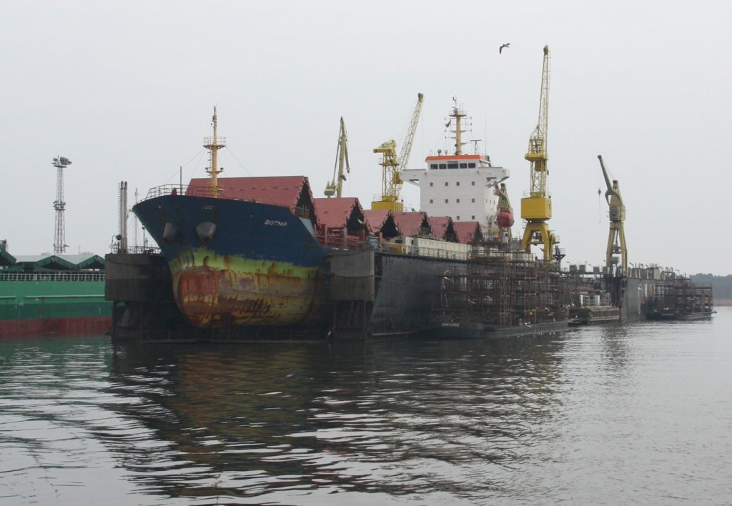 16.4.2013 Swinoujscie / Swinemnde. Botnia im Dock