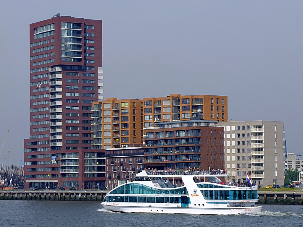 Abel Tasman(L=54; B=8,8mtr.; 2x380PS)von Spido, bei einer Hafenrundfahrt in Rotterdam;110902