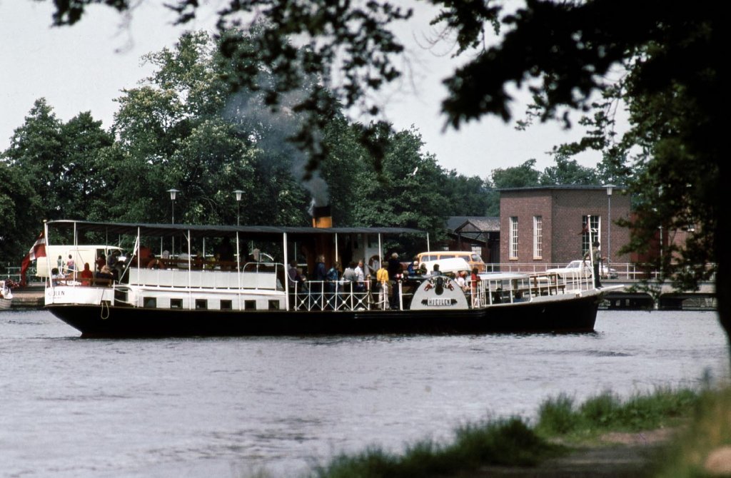 Am 05.08.1984 legt Dnemarks ltester Dampfer  Hjejlen  in Silkeborg an.