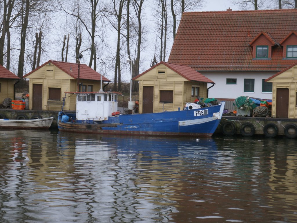 Am 13.April 2013 lag dieser Fischkutter im Freester Hafen.