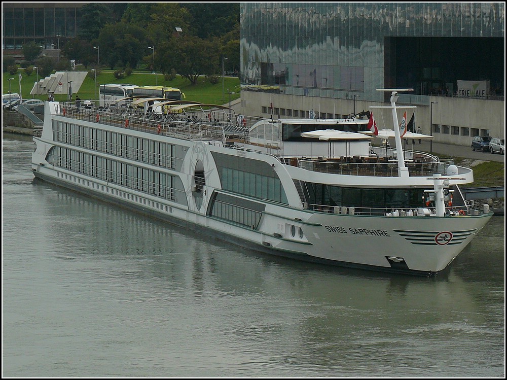 Am 14.09.2010 lag das MS SWISS SAPHIRE in Linz vor Anker.