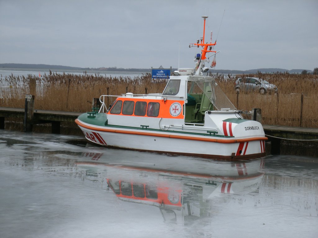 Am 26.Dezember 2012 lag im Breeger Hafen das Rettungsboot  DORNBUSCH .