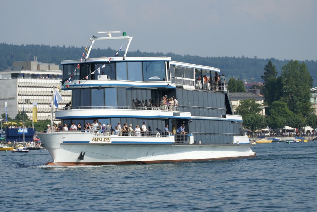 Am 2.7.10 erreicht das Pannenschiff MS  Panta Rhei  die Endstation Brkliplatz.