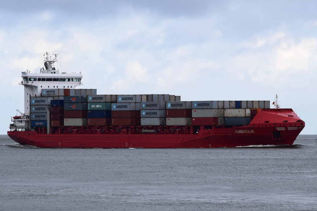 AMERDIJK , Feederschiff , IMO 9491472 , Baujahr 2011 , 168.06 × 25.83m , 1349 TEU , 12.09.2017 Cuxhaven