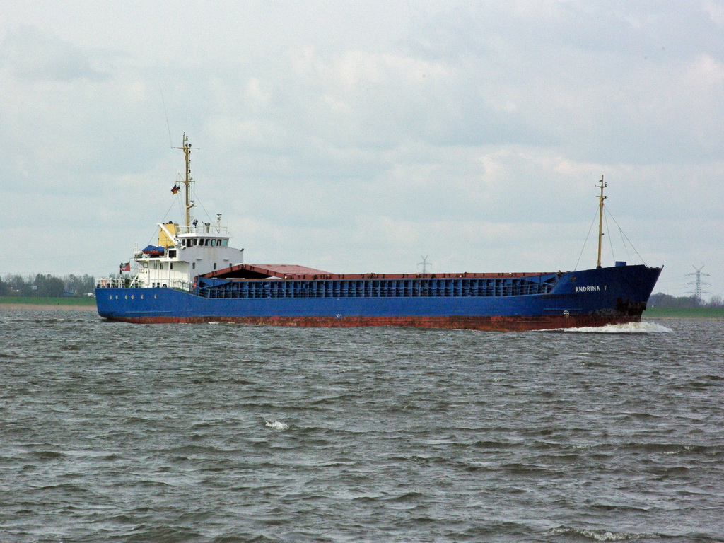 ANDRINA F   Frachtschiff    Lhe  27.04.2013