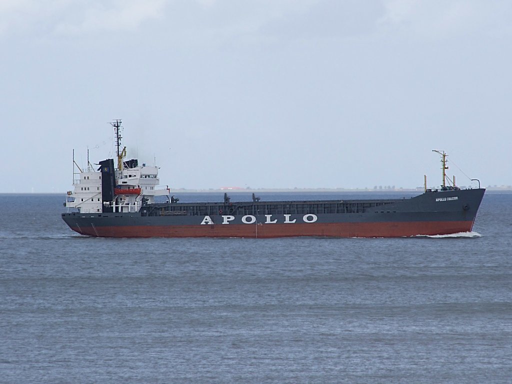 Apollo-Falcon(IMO-7208728;L=110;B=16mtr.) erreicht am spten Nachmittag die Elbgewsser bei Cuxhaven;090830