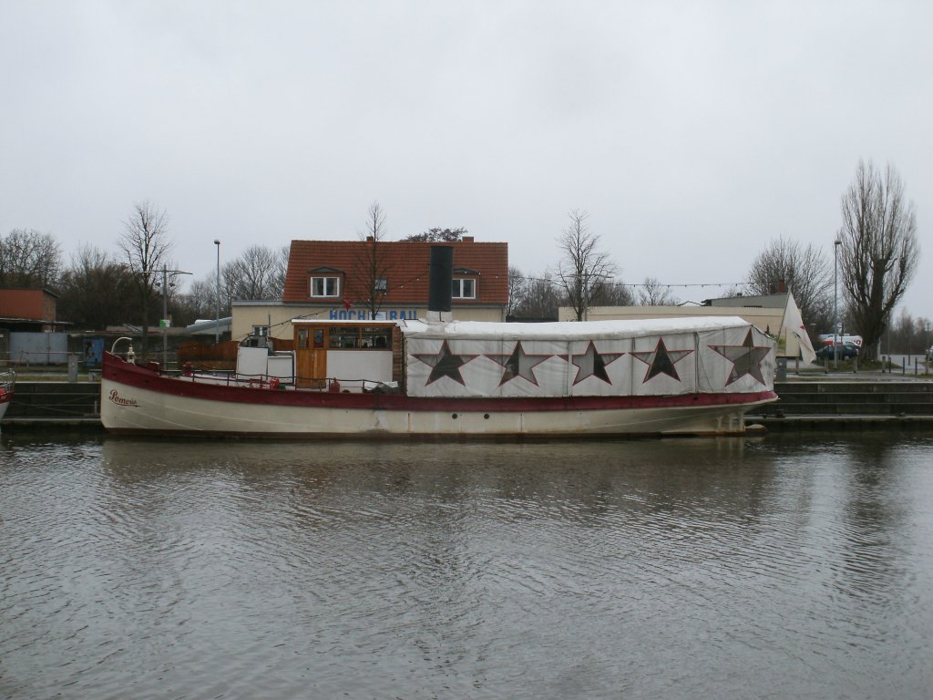 Ausflugsschiff  POMERIA ,am 02.Februar 2013 in Greifswald