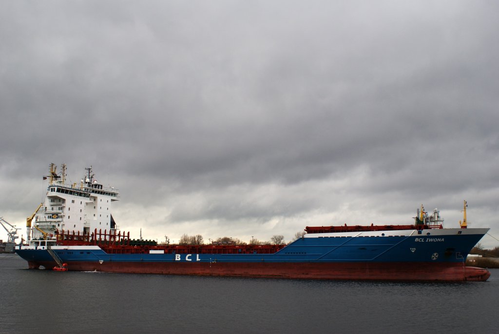 BCL Iwona in Wilhelmshaven am 28.November 2009 // IMO-Nummer:9336294