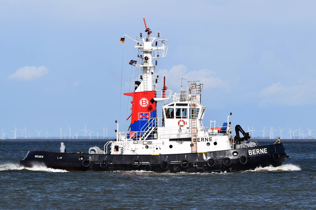 BERNE , Schlepper , IMO  8500422 , Baujahr 1985 , 28.59 × 8.8m , 12.09.2017 Cuxhaven