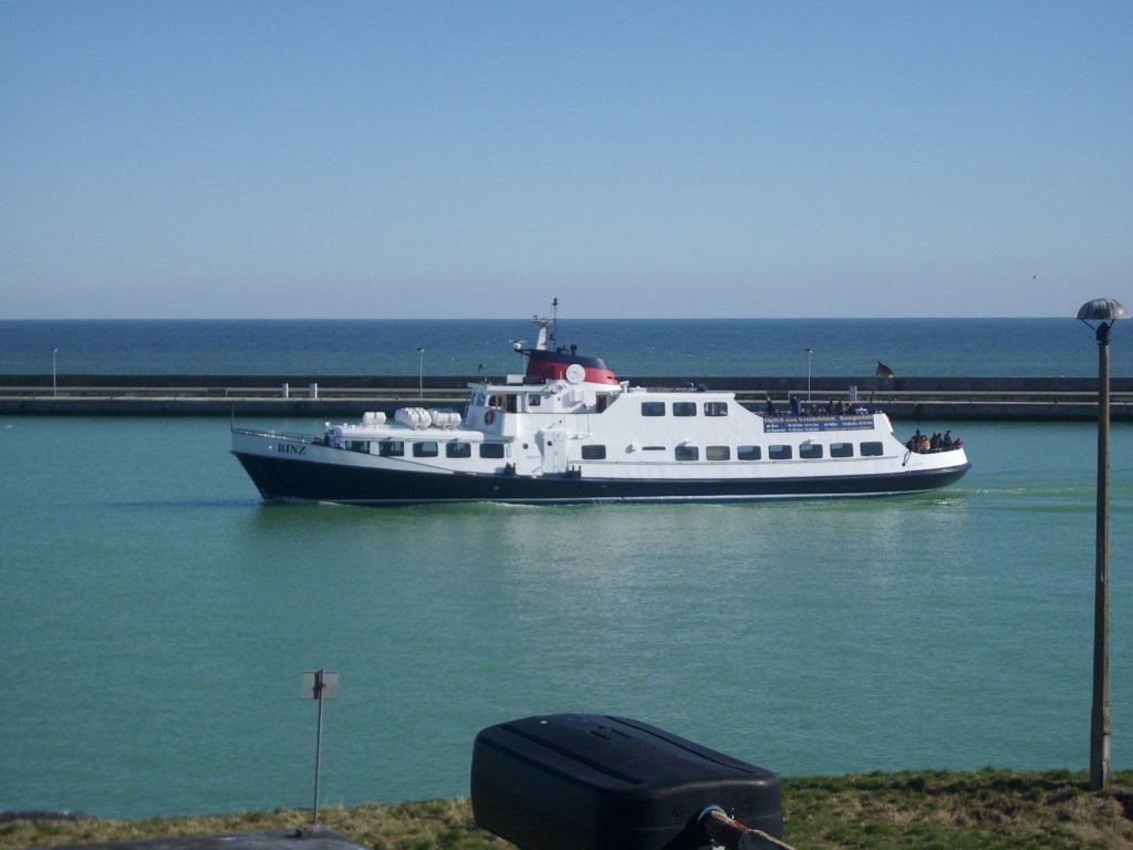  Binz  im Sassnitzer Hafen am 05.04.2012