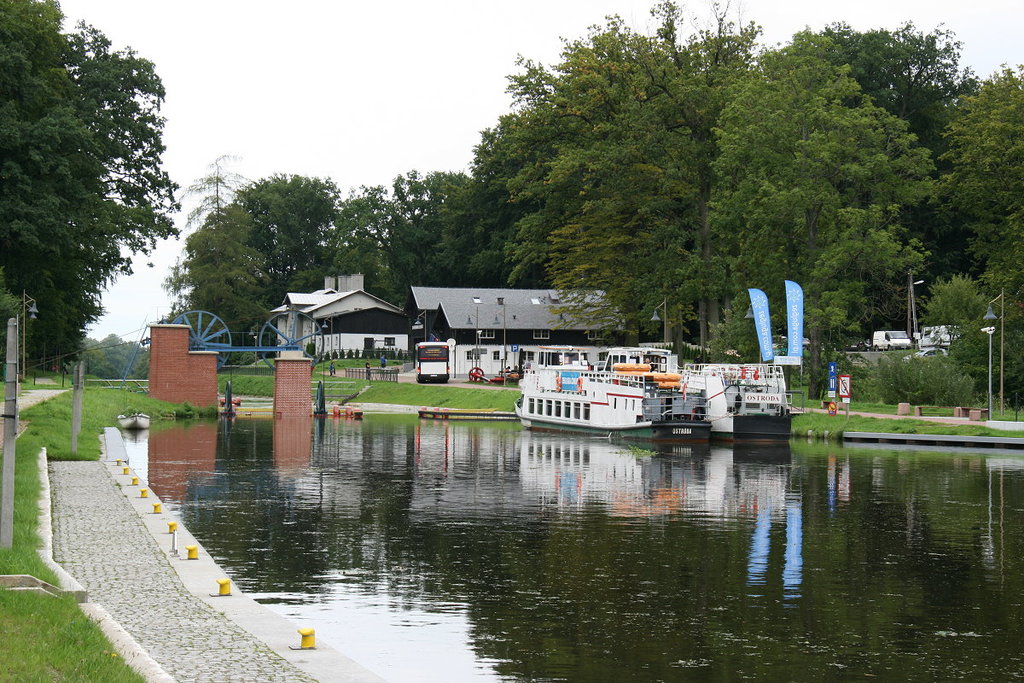 Blick über den Hafen Buczyniec am Oberländischen Kanal; 10.09.2017