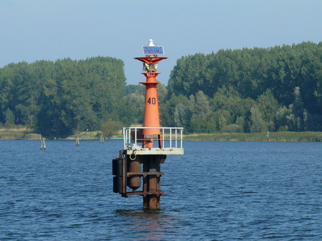 Boje mit Solarbetrieb; Rostock, 23.09.2010
