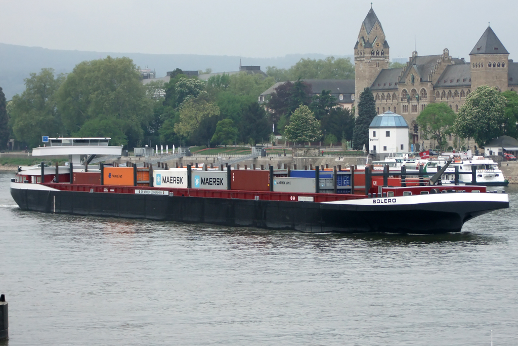  BOLERO  auf dem Rhein in Koblenz 27.4.2011