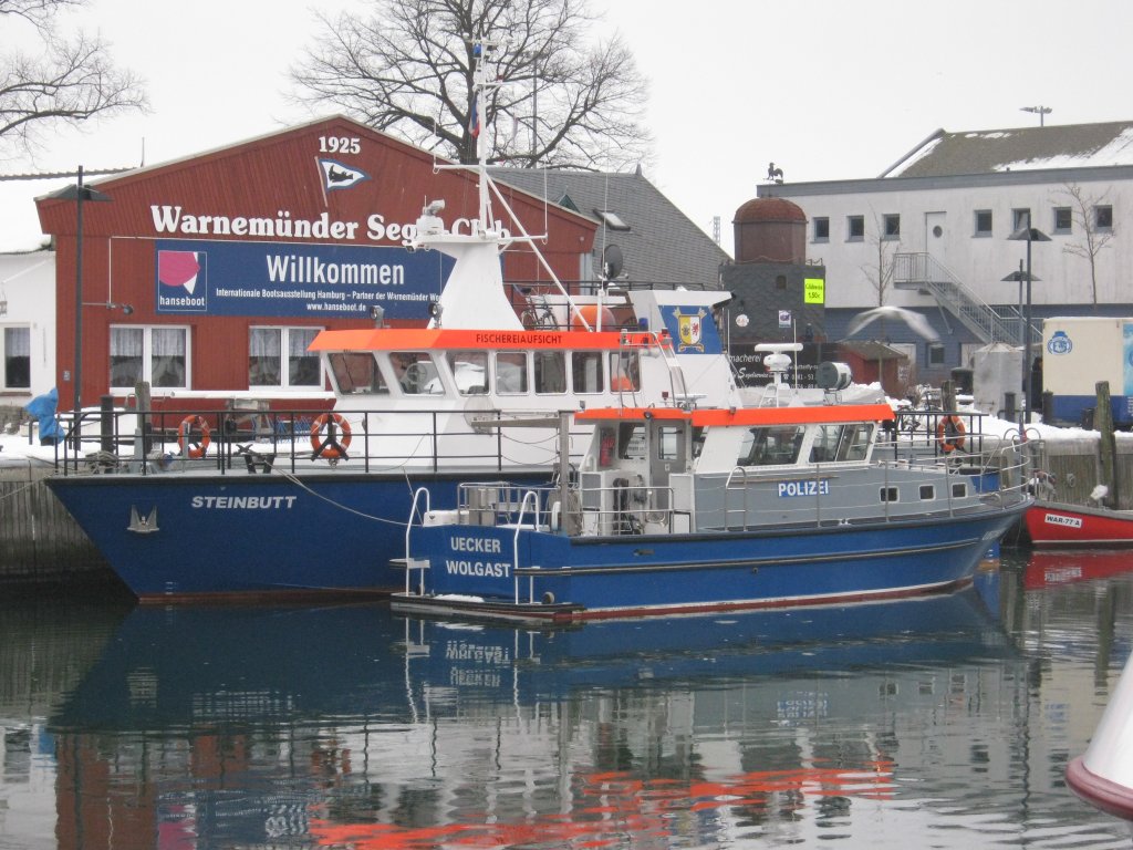 Boot Uecker der WSP im Hafen Warnemnde am 07.02.2010