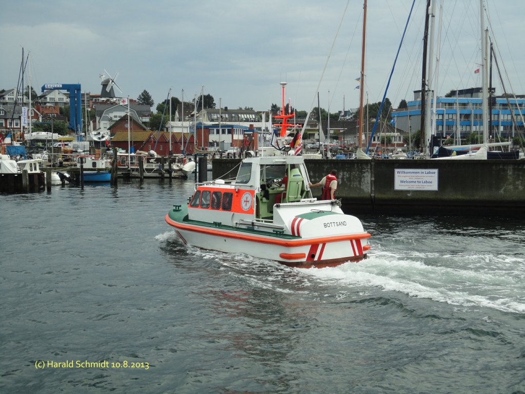 BOTTSAND am 10.8.2013, Kieler Auenfrde,  zur Station Laboe einlaufend /
Seenotrettungsboot der 8,5 m-Klasse / La 8,52 m, B 3,12 m, Tg 0,93 m / 1 Diesel, 162 Kw  (220 PS) / 1994 bei Fassmer, Berne
