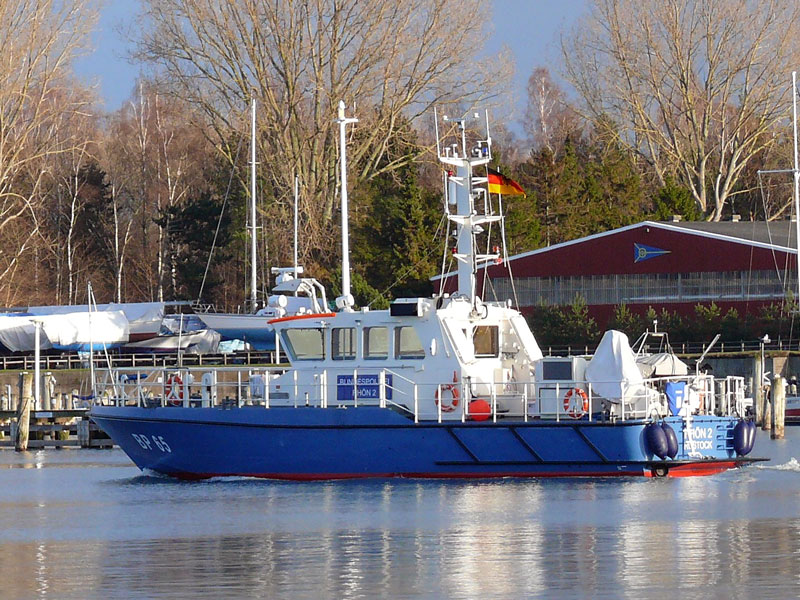 Bundespolizei-Boot BP 65  RHN 2 , Rostock in Lbeck-Travemnde; 03.03.2010
