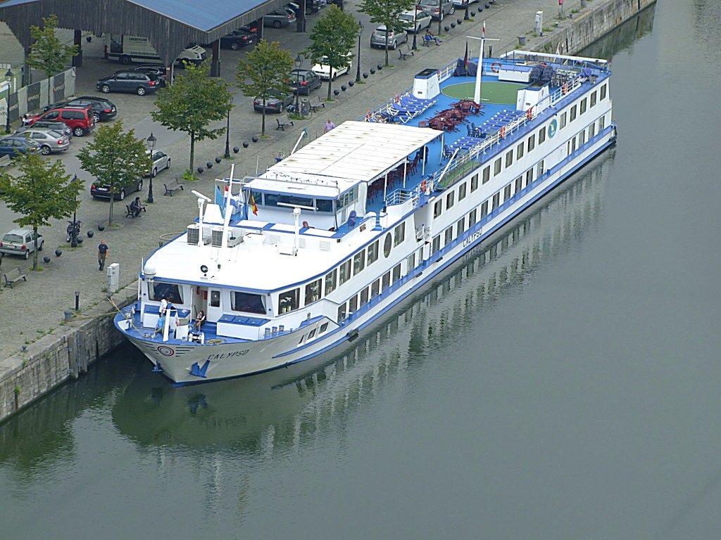 CALYPSO(2321970; L=75; B=10,5mtr; 90Passagier; 18Crew; Bj1978) befindet sich im Willemdok in Antwerpen ;110831