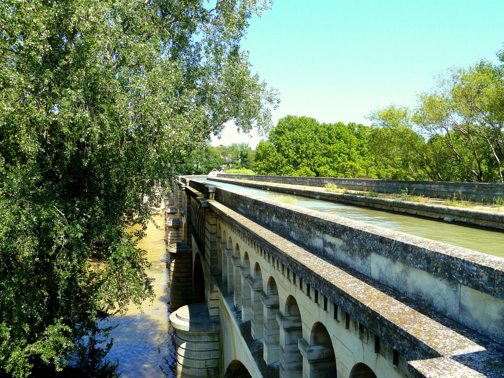 Canal du Midi, Bziers, Kanal-Brcke ber den Fluss Orb, 17. August 2011

