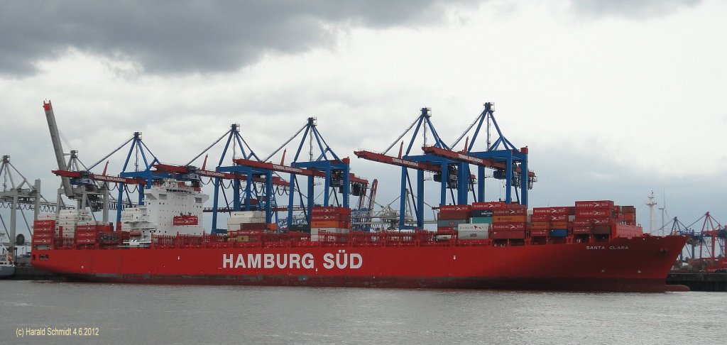 CAP HARVEY  (IMO 9440801) ex CPO Richmond
am 4.6.2012, Hamburg, Liegeplatz Athabaskakai
Containerschiff / BRZ 41.358 /  Lüa 262,06 m, B 32,2 m, Tg 12,5 m, / 36160 kW, 24,1 kn / TEU 4255, davon 560 Kühlcontainer  / 05.2009 bei Hyundai, Süd Korea / Flagge: Liberia, Eigner: Reederei Claus-Peter Offen , Operator: Hamburg-Süd /
