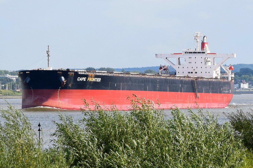 CAPE FRONTIER , Bulk Carrier , IMO 9364320 , Baujahr 2006 , 288.9 × 45m , 10.09.2017 Grünendeich