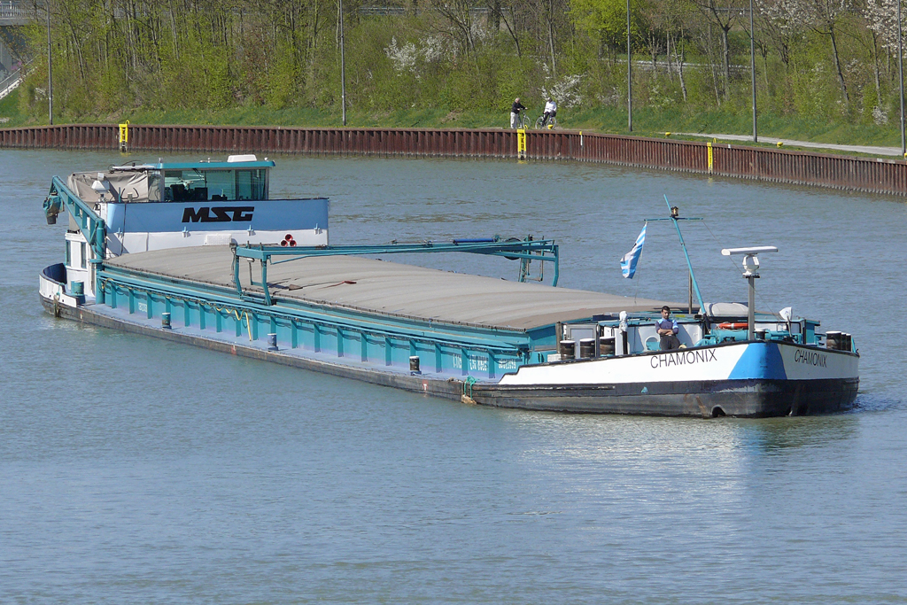  CHAMONIX  auf dem Wesel-Datteln-Kanal 17.4.2010