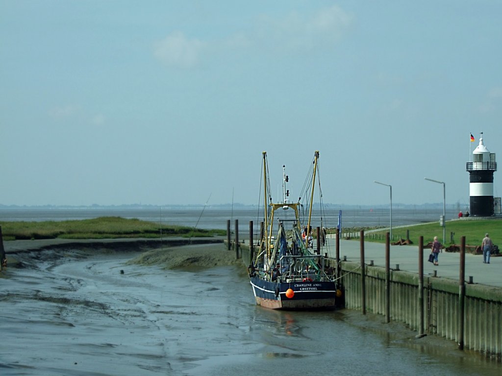 CHARLENE ANNE GREETSIEL(GRE31) liegt in Bremerhaven im Trockenen;090826