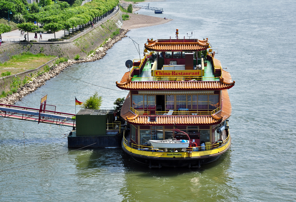 China-Restaurant-Schiff  Ocean Paradise  am Beueler Rheinufer - 02.06.2012