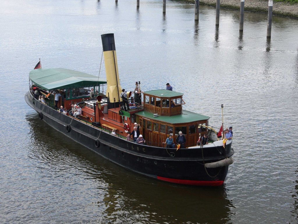 Dampfeisbrecher ELBE 04805510, von Hamburg kommend kurz vor der Schleuse Geesthacht; 27.05.2012
