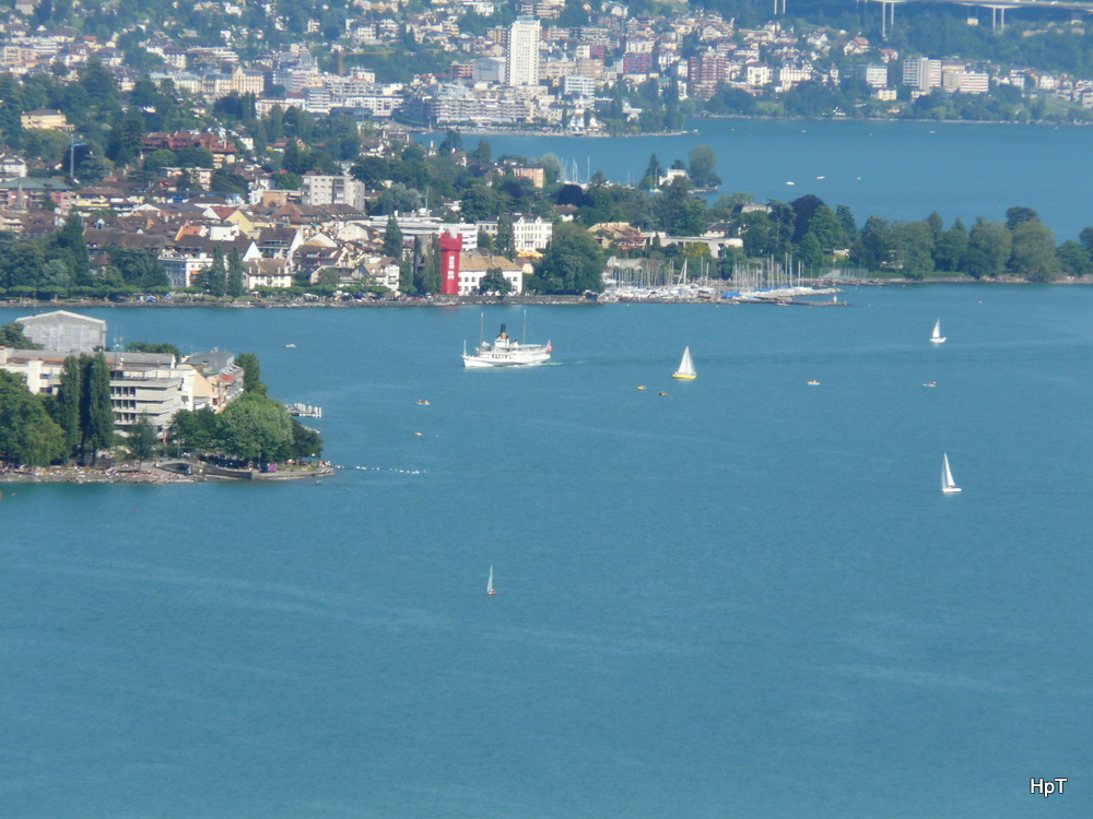 Dampfschiff unterwegs auf dem Lac Leman am 23.06.2012