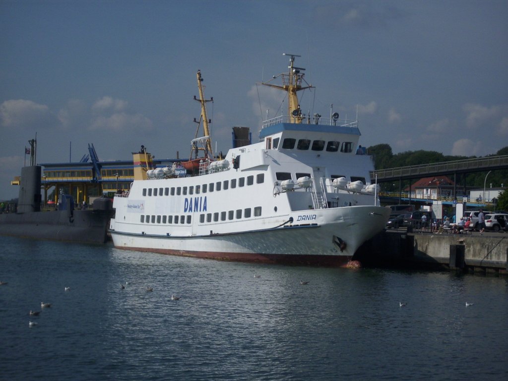  Dania  fhrt im Auftrag der  Reederei Ostseetour  zum Knigstuhl und nach Binz. Stadthafen Sassnitz 04.08.2012