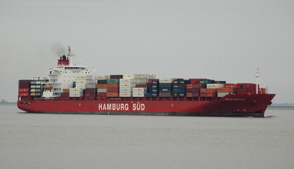 Das Containerschiff Bahia Castillo IMO: 9362401 auf dem Weg zur Nordsee. Am 3.4.2011 bei Brunsbttel gesehen.