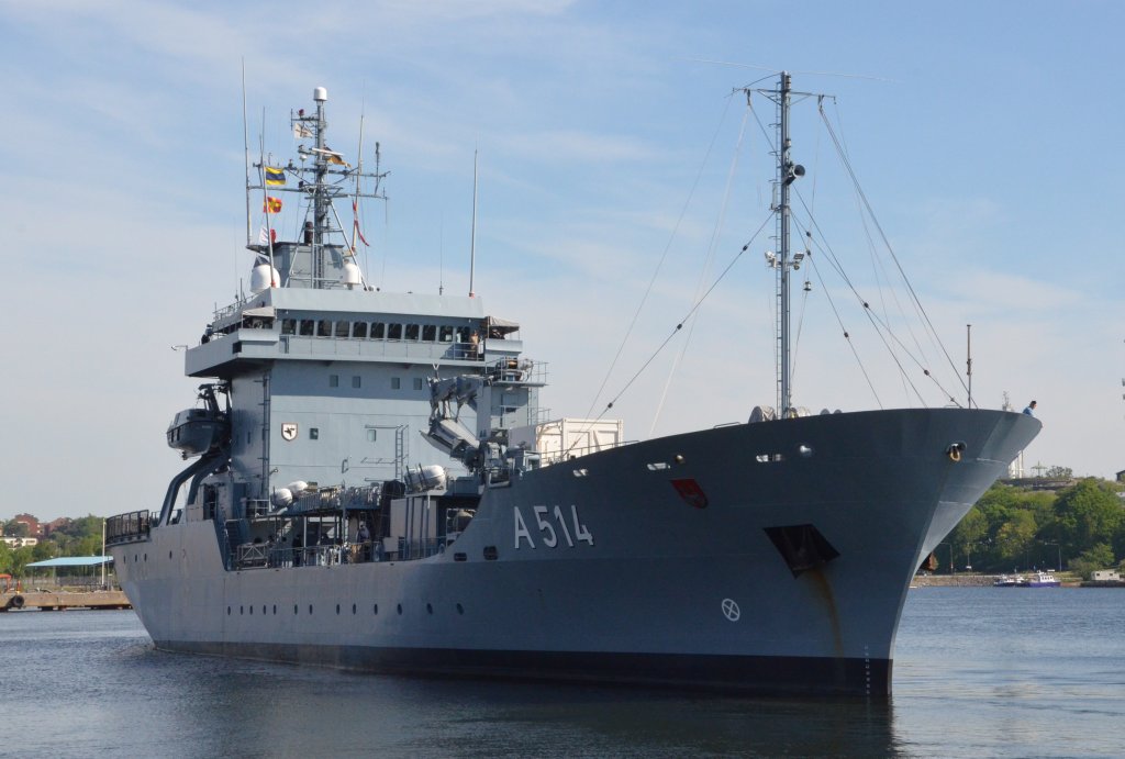 Das deutsche Marine Mienensuchgeschwader mit M1063, M1064, M1099 und dem Tender A514 besuchte Karlskrona. Hier am 27.05.2012 beim verlassen des Hafens. Hier der Tender.