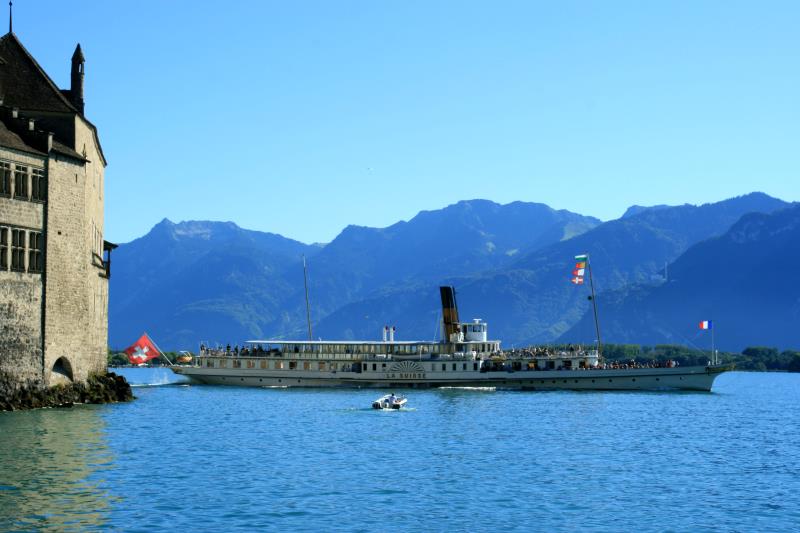 Das D/S  La Suisse  verlsst das Chteau de Chillon; 28.08.2011