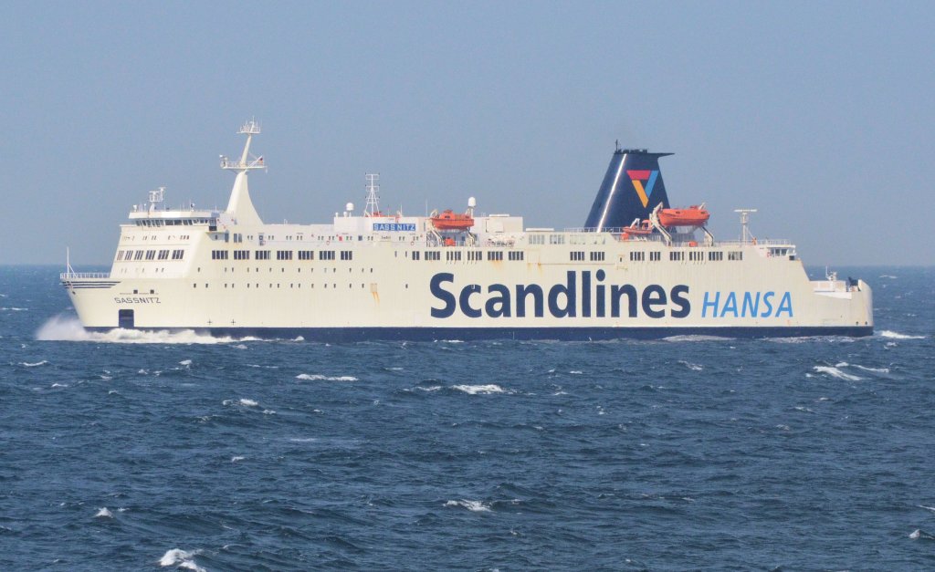 Das Fhrschiff Sassnitz auf der Ostsee von Trelleborg nach Sassnitz. Begegnet am 23.05.2012
