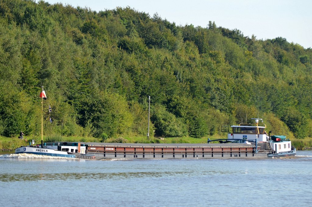 Das Gtermotorschiff Andrea bei Grnental im Nord-Ostsee-Kanal am 09.09.12