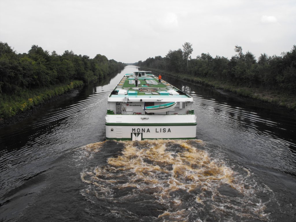 Das Kabienenschiff MONA LISA aus Strasbourg auf dem weg nach Groningen.NL