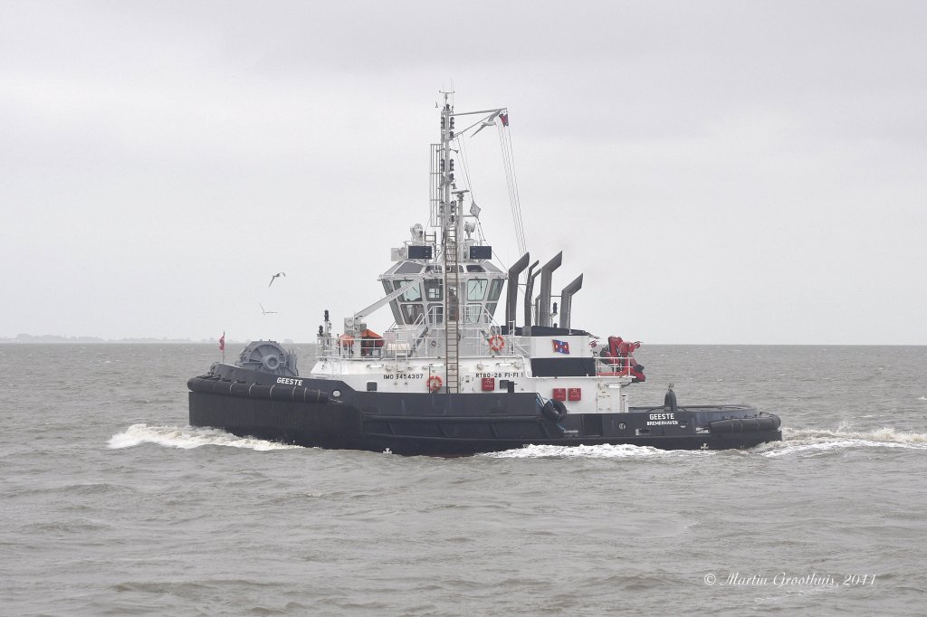 Der URAG Schlepper  Geeste  am 30.07.2011 auf der Weser vor Bremerhaven.
L: 28,30m / B: 12m / Tg: 6,10m / Pfahlzug: 90 t / 12 kn / Baujahr 2010 / Flagge: Deutschland